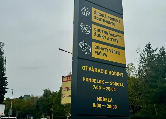 Apartman Strážske S Balkónom Nagymihály